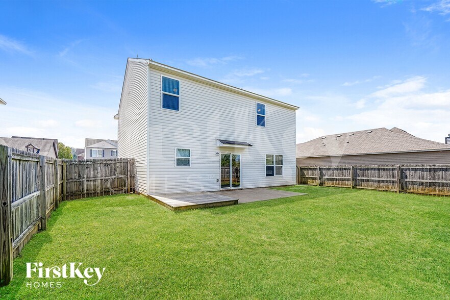 Building Photo - 5069 Bella Ct