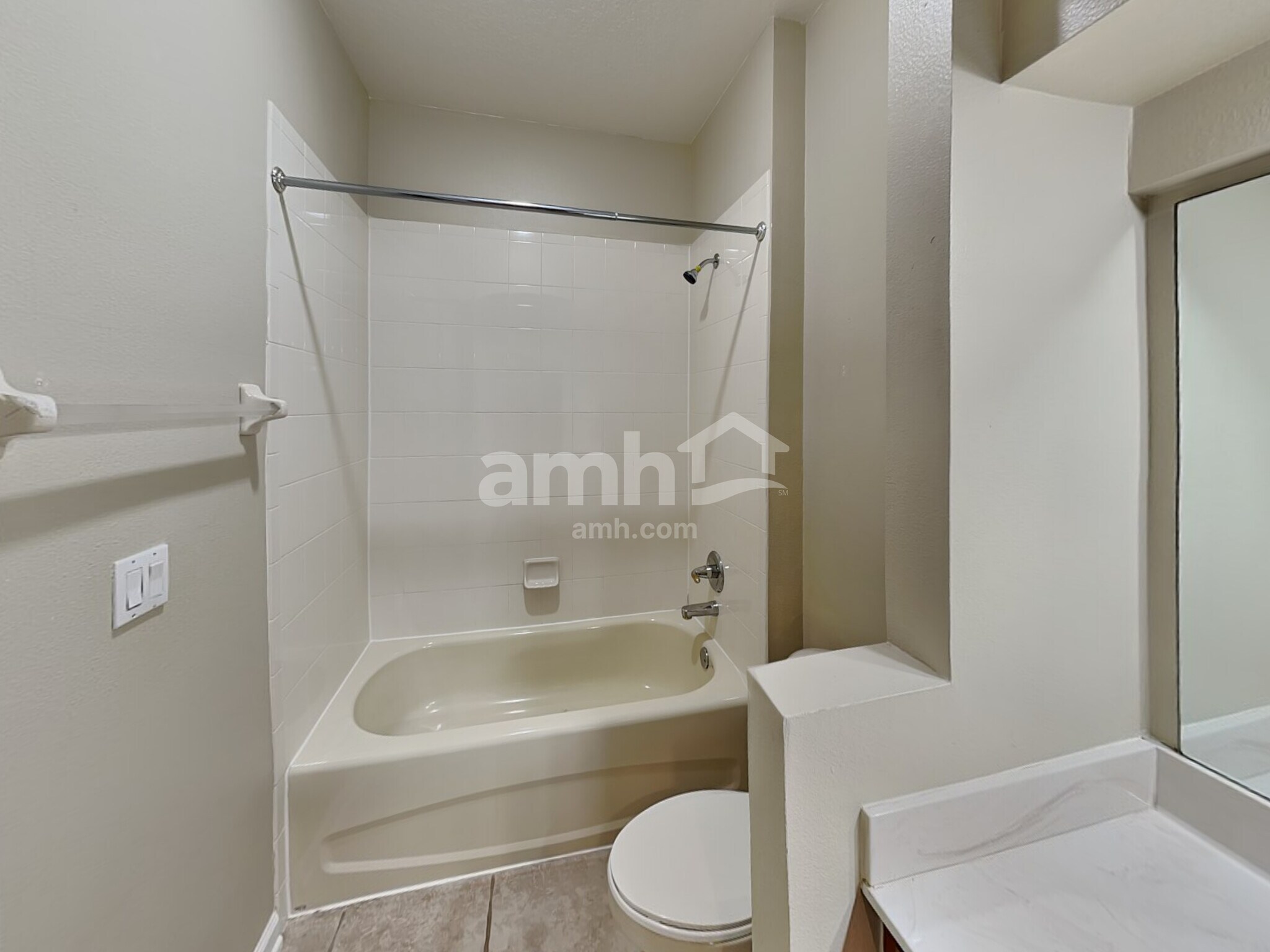 Building Photo - 461 Misty Oaks Run