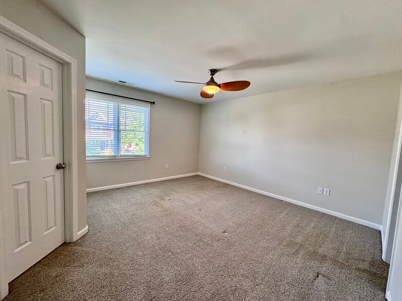 primary bedroom - 1106 Bungalow Park Dr