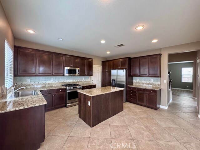Building Photo - 35889 Wolverine Ln