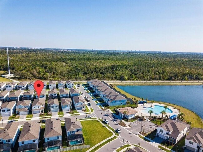 Building Photo - 2482 Dubai St