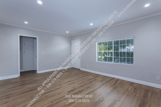 Building Photo - wal806