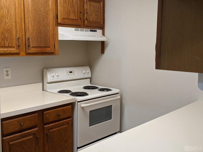 Building Photo - 5113 Ravens Crest Dr