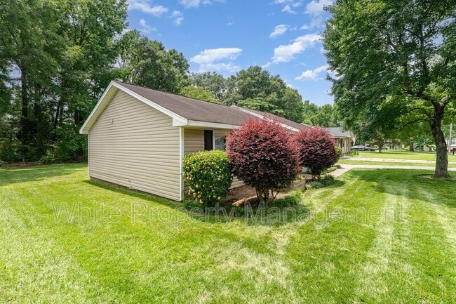 Building Photo - 7230 Newell Acres Dr