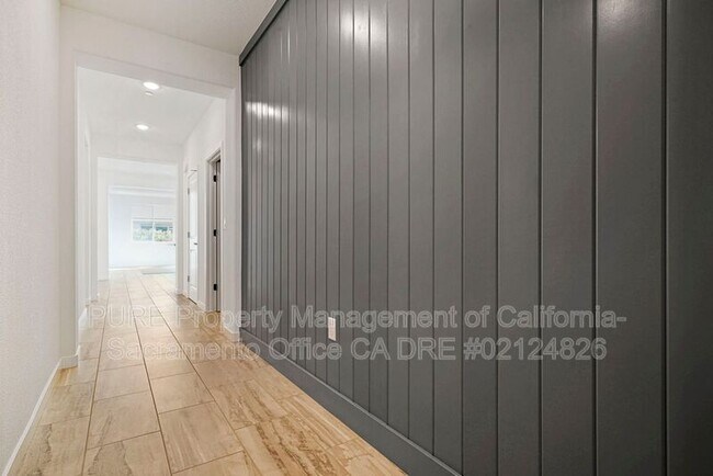 Building Photo - 273 Cask Dr