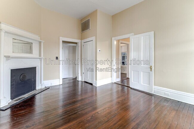 Building Photo - 108 N 8th St