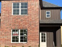 Building Photo - 1210 Pennock Dr