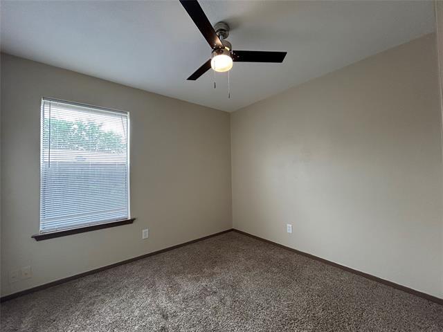 Building Photo - 1105 N Knowles Dr