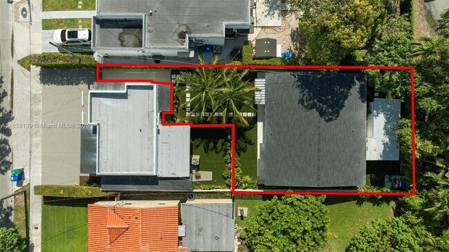 Building Photo - 2442 SW 3rd St