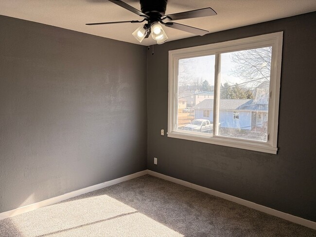 Building Photo - 35 O'Sage Ave