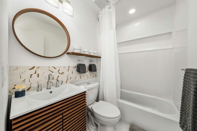 Building Photo - 3264 Clairemont Mesa Blvd