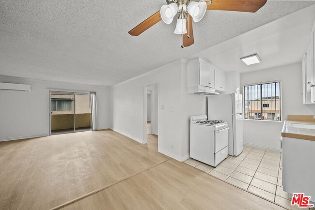 Building Photo - 8371 Northgate Ave