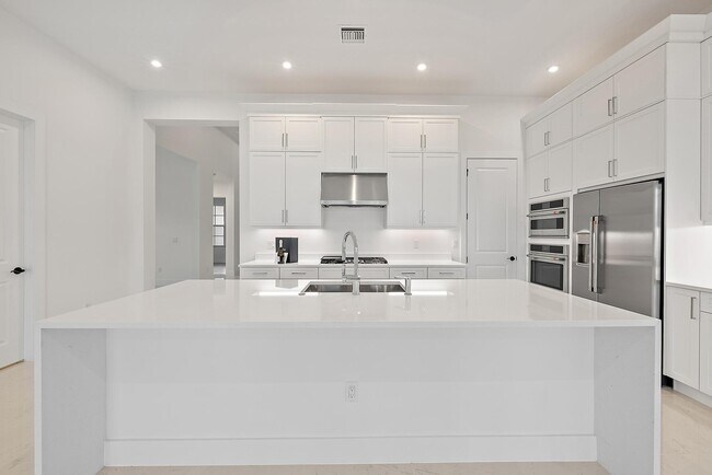 Building Photo - 9516 St Germain Dr