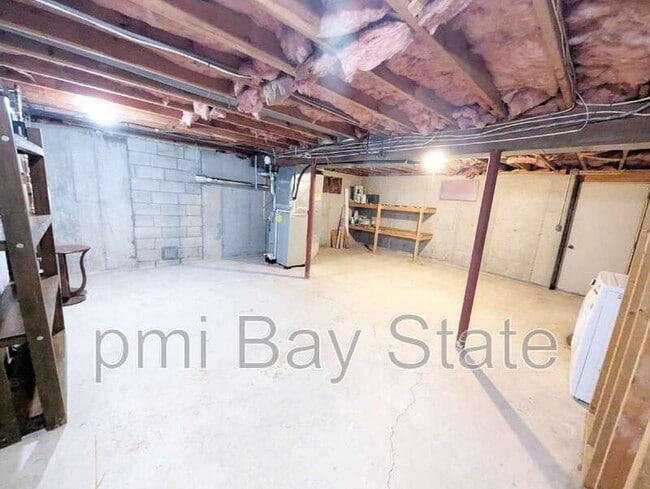 Building Photo - 103 Hayward St