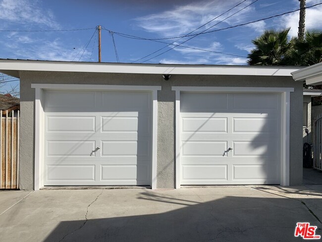 Building Photo - 20514 Catalina St
