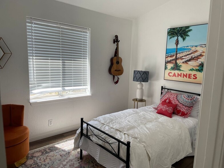 Building Photo - 33276 Homestead Ln