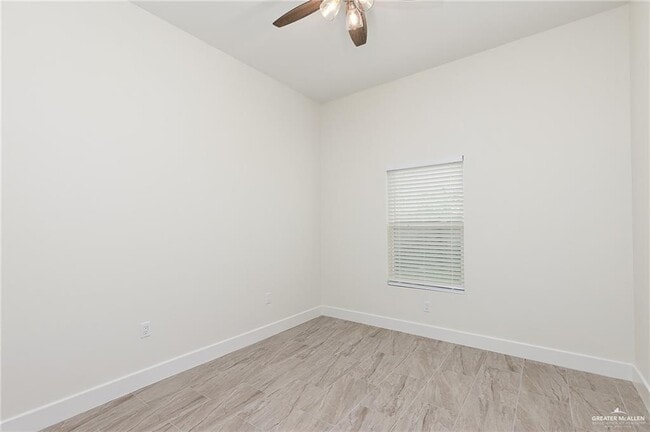 Building Photo - 2912 Allen Dr