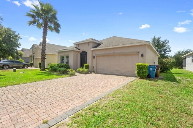 Building Photo - 215 Lakeshore Dr