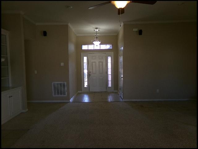 Building Photo - 303 Hidden Meadows Dr