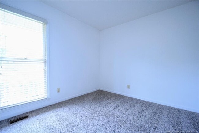 Building Photo - 1328 Butterwood Cir