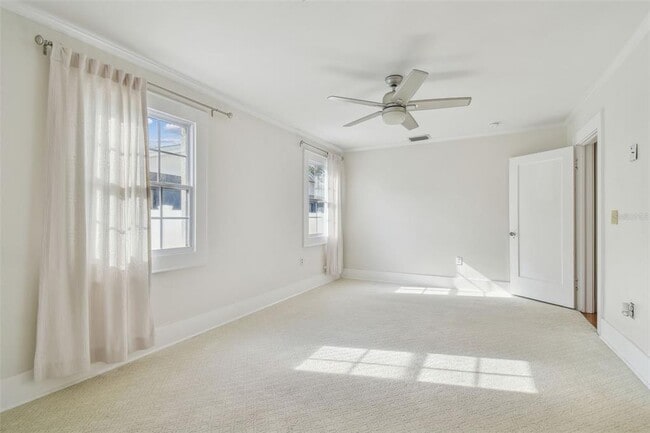 Building Photo - 3120 S Julia Cir