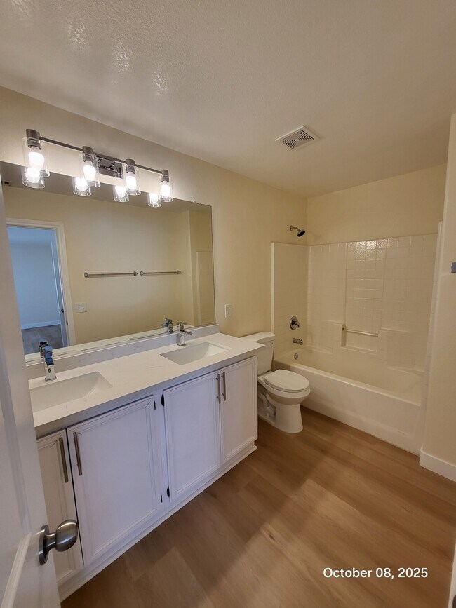 Building Photo - 9986 Shallot Ct