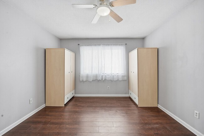 Building Photo - 72 Barrett St