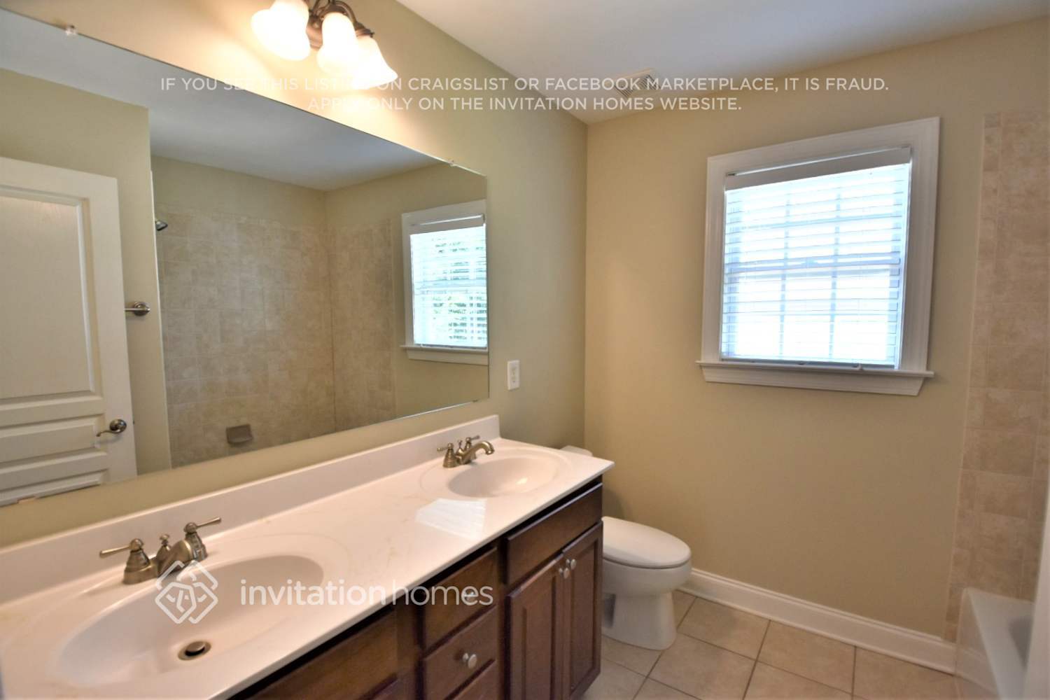 Building Photo - 2523 Kachina Trail NE