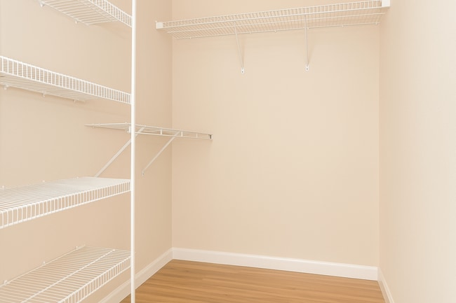 Building Photo - 23420 SE Black Nugget Rd