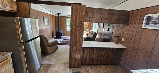 Building Photo - 7 Bert Rd