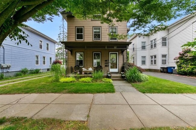 Building Photo - 300 Humphrey St