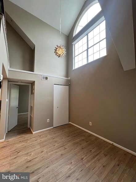 Building Photo - 14055 Vista Dr