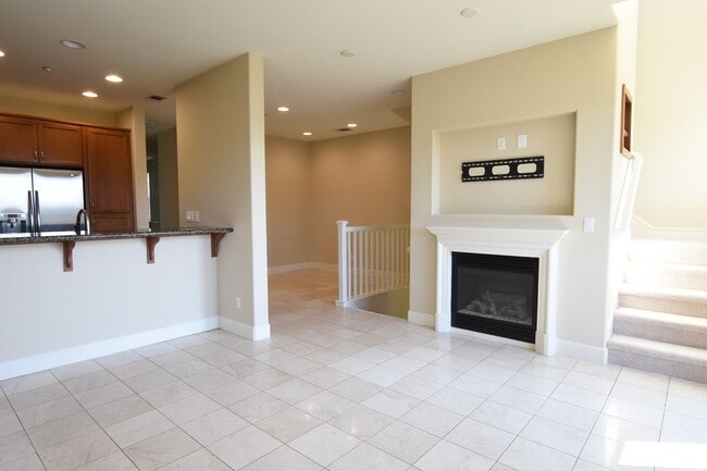 Building Photo - Beautiful & Contemporary 4 Bedroom 3 Bath Tri-level Townhome with Cupertino Schools