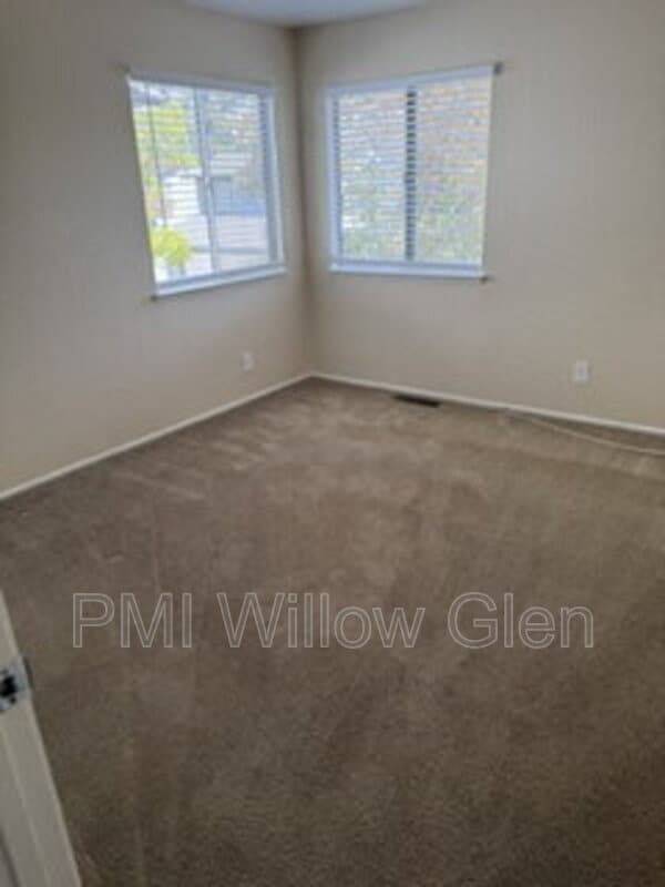 Building Photo - 7379 Tulare Hill Dr