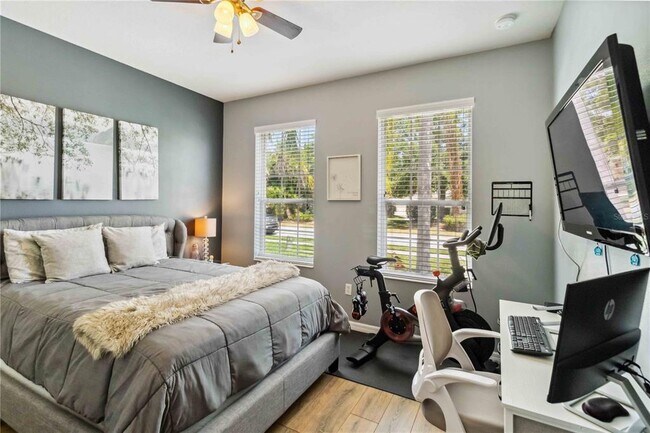 Building Photo - 6838 44th Terrace E