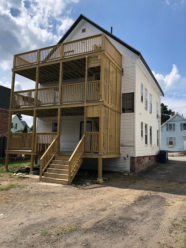 27 Symonds St 27 Symonds St Salem MA 01970 Apartment Finder