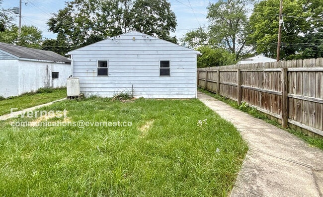 Building Photo - 661 S Burgess Ave