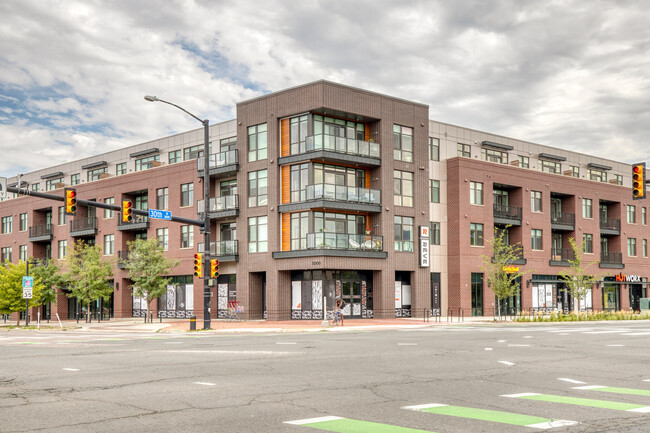 Building Photo - 3000 Pearl Pkwy