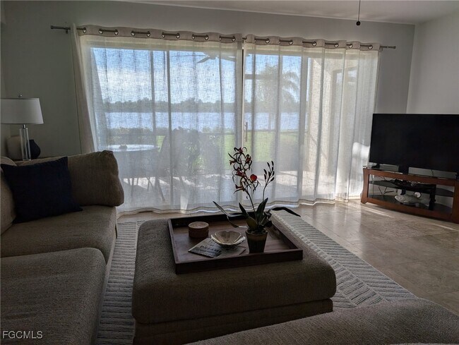 Building Photo - 16000 Bay Pointe Blvd