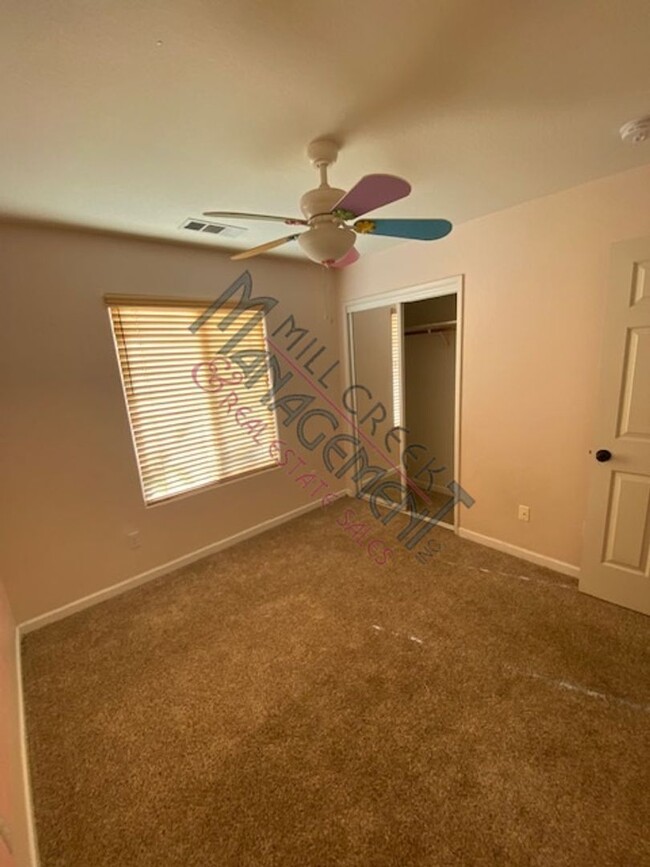 Building Photo - *** Move in Special $300.00 off first mont...