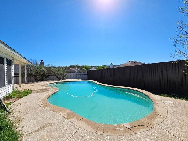 Building Photo - 602 Del Mar Dr