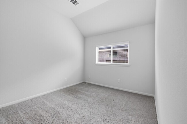 Building Photo - 31115 Albany Brook Ln
