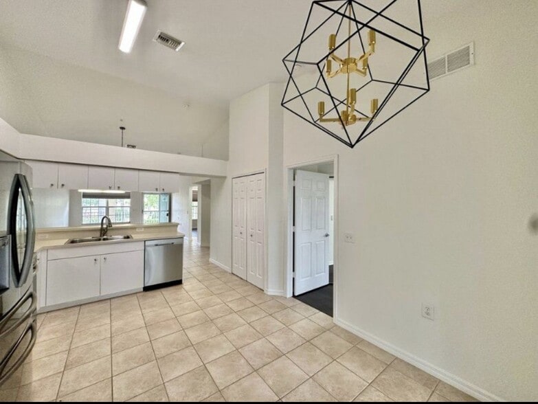 Building Photo - 25735 Lake Amelia Way