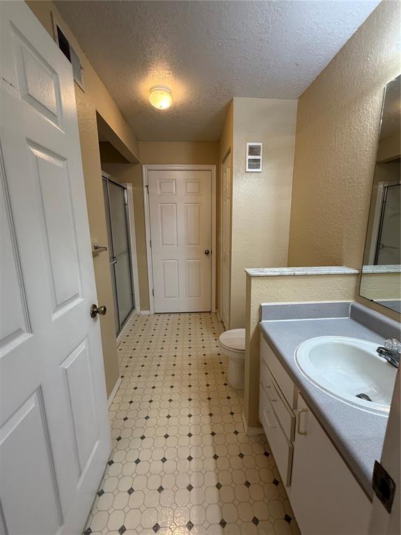 Building Photo - 827 Camargo Way