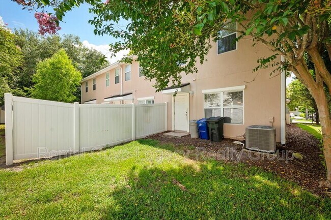 Building Photo - 512 Southbranch Dr