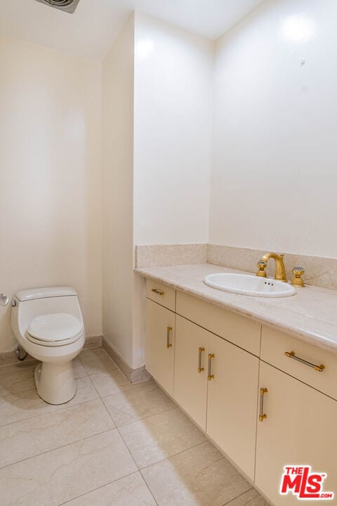 Building Photo - 480 N Robinwood Dr