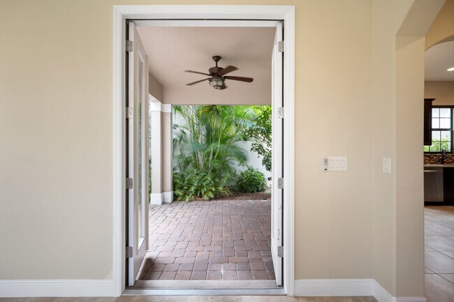 Building Photo - 3 BIG BEDROOMS, 3 FULL BATH MODERN HOME FOR RENT IN ARRIVAS VILLAGE!