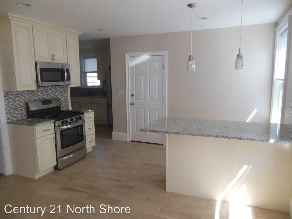 Building Photo - 5 Pearl St