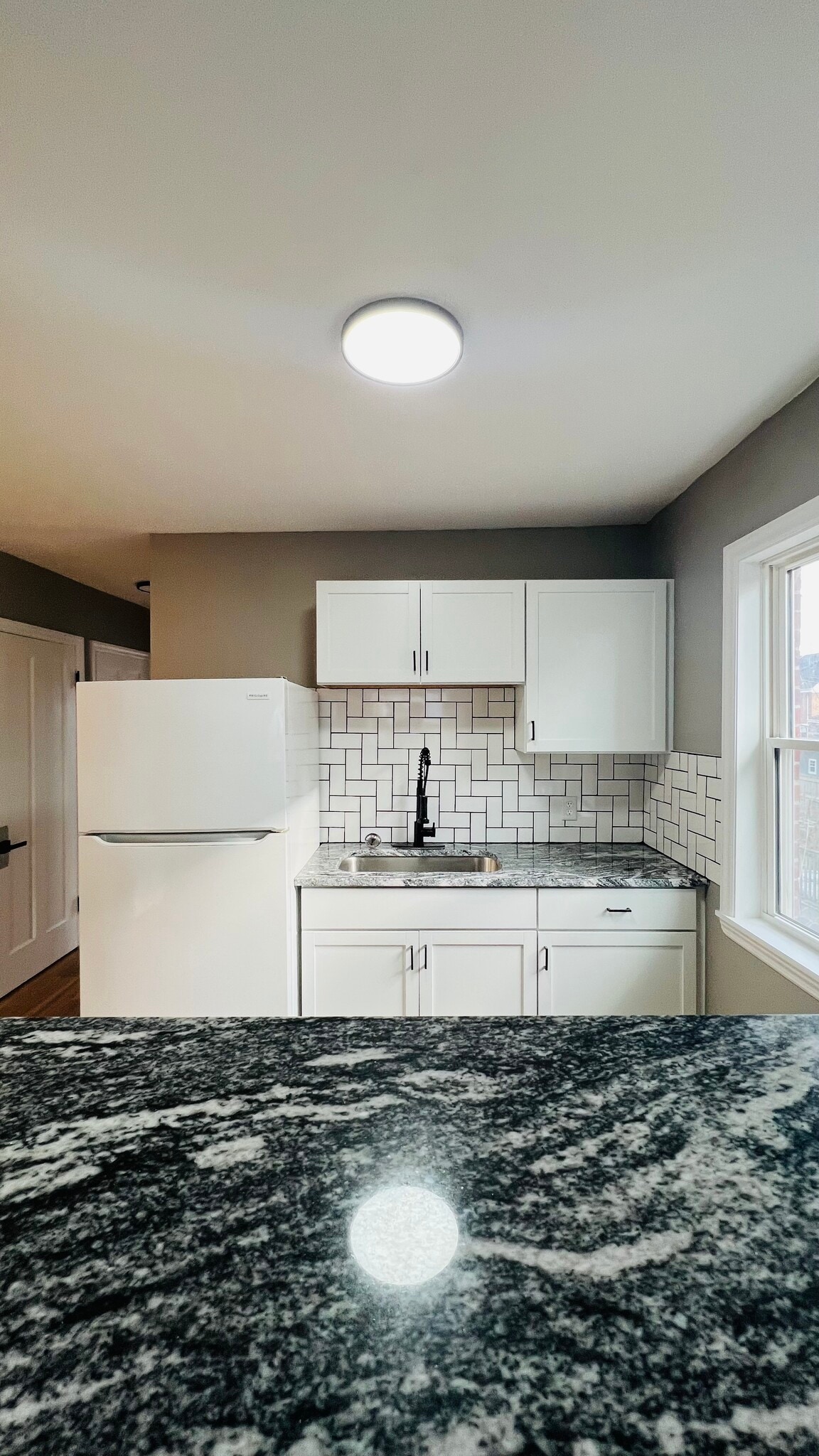 Building Photo - 3938 Hazel Ave