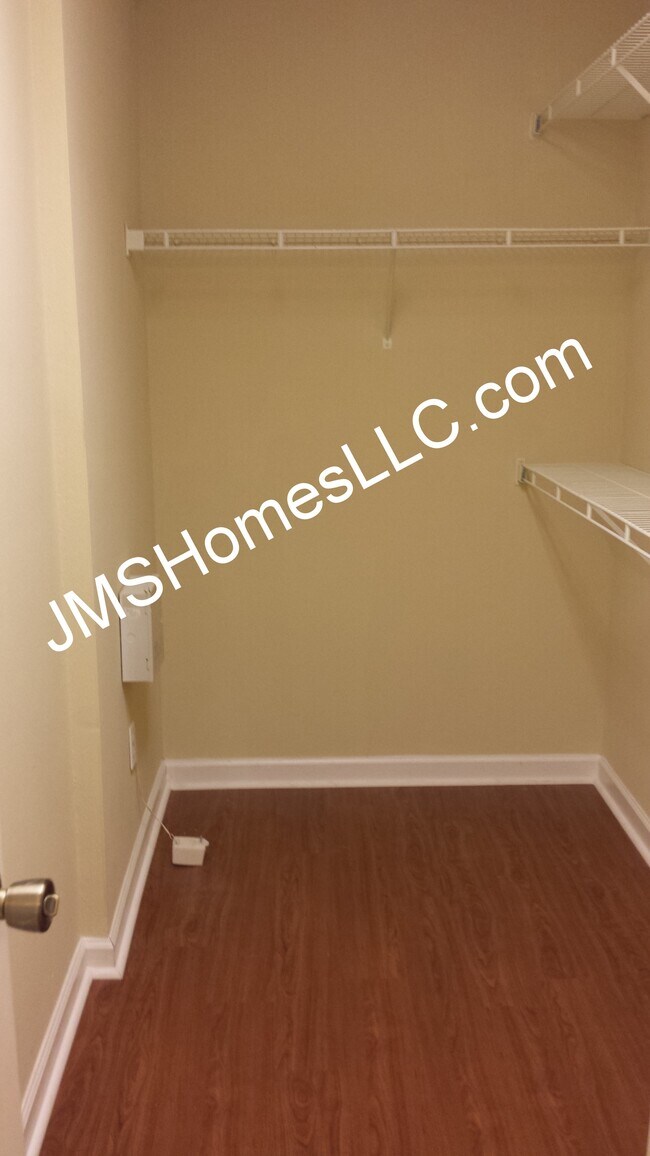 Primary closet - 2815 Windsor Forrest Ct